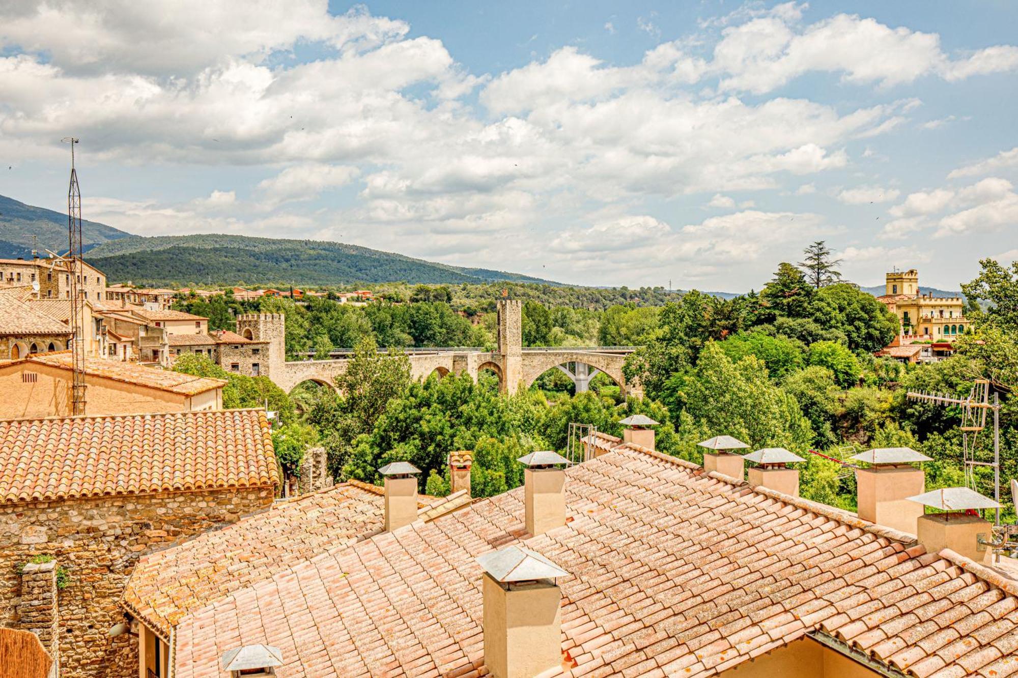 Abadia Mirador The Best Panoramic Views Besalú Екстериор снимка